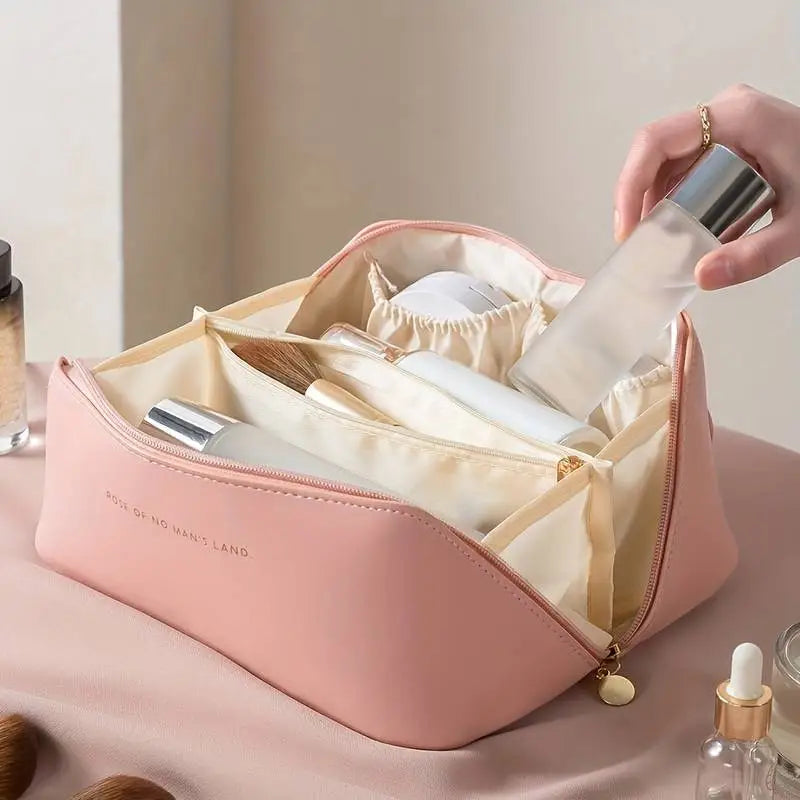 Reiskoffer voor cosmetica met grote inhoud