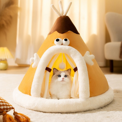 Knusse tentvormige kattenhut